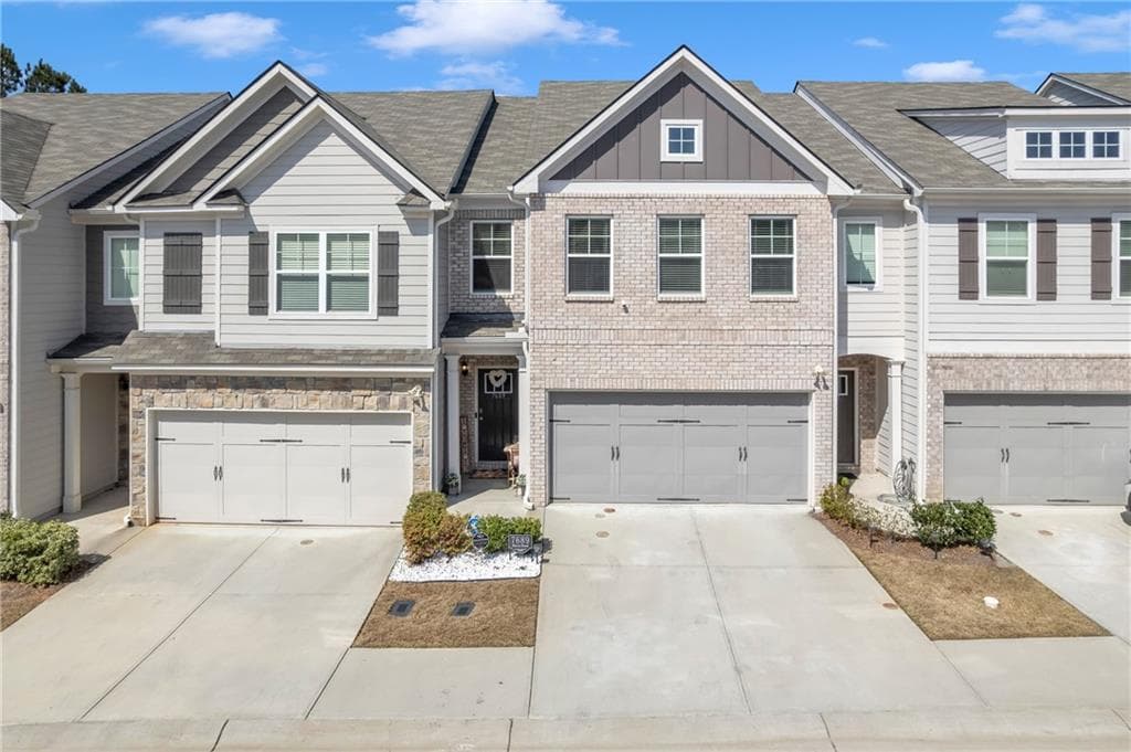 3 bedroom, 3 bathroom, 1,911 sq ft townhouse for sale at 7689 Baron Road, Fairburn, GA 30213