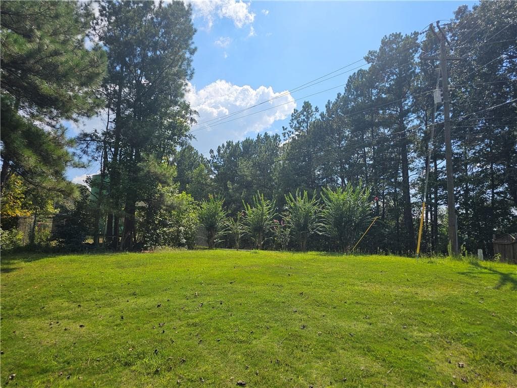 single family residence under contract at 5304 Waterwood Drive, Gainesville, GA 30506 — photo 7