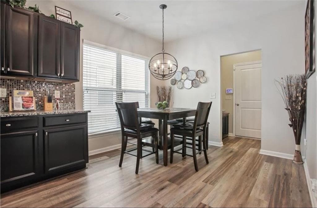 4 bedroom, 3 bathroom, 2,094 sq ft single family residence for rent at 402 Hardy Ives Lane, Lawrenceville, GA 30045 for $2,799 a month — photo 4