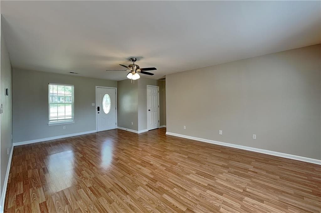 3 bedroom, 2 bathroom, 1,551 sq ft single family residence for rent at 121 Heritage Way, Dallas, GA 30157 for $1,800 a month — photo 4