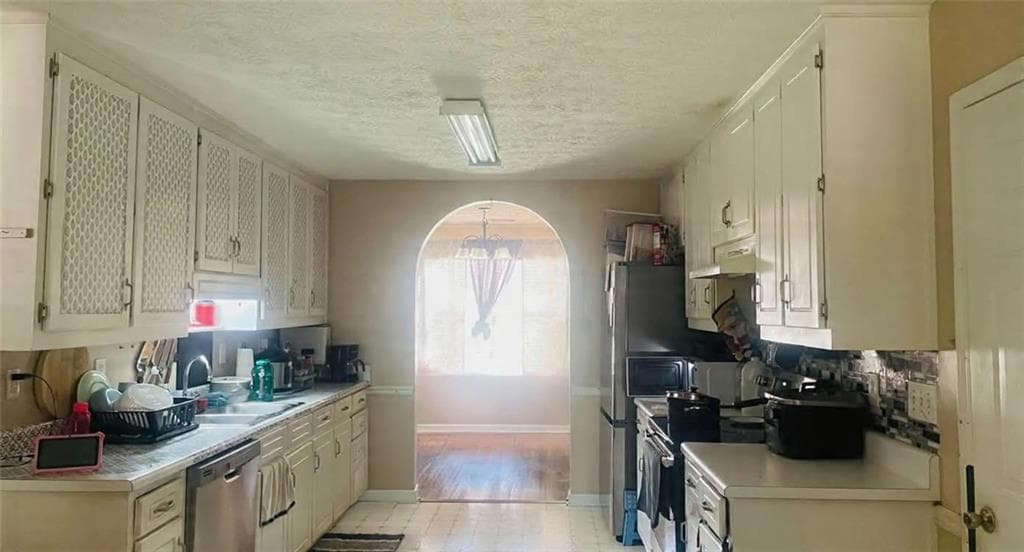 3 bedroom, 2 bathroom, 1,624 sq ft single family residence for sale at 1503 NUNNALLY Way, Monroe, GA 30655 — photo 2