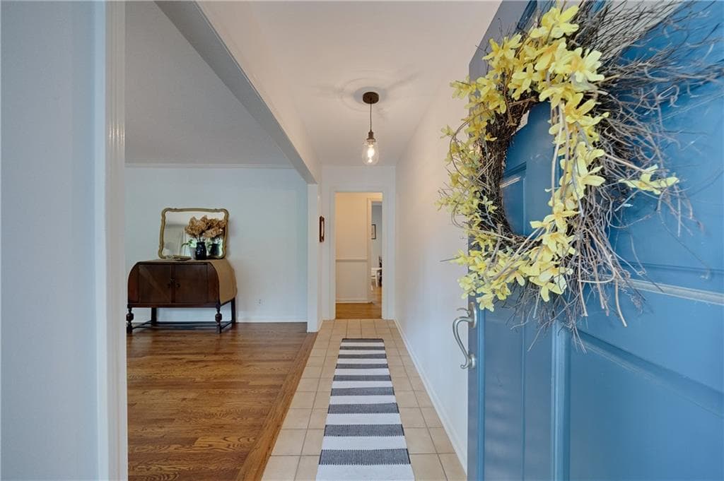 4 bedroom, 3 bathroom, 3,722 sq ft single family residence for sale at 119 Rhodes Drive, Marietta, GA 30068 — photo 4