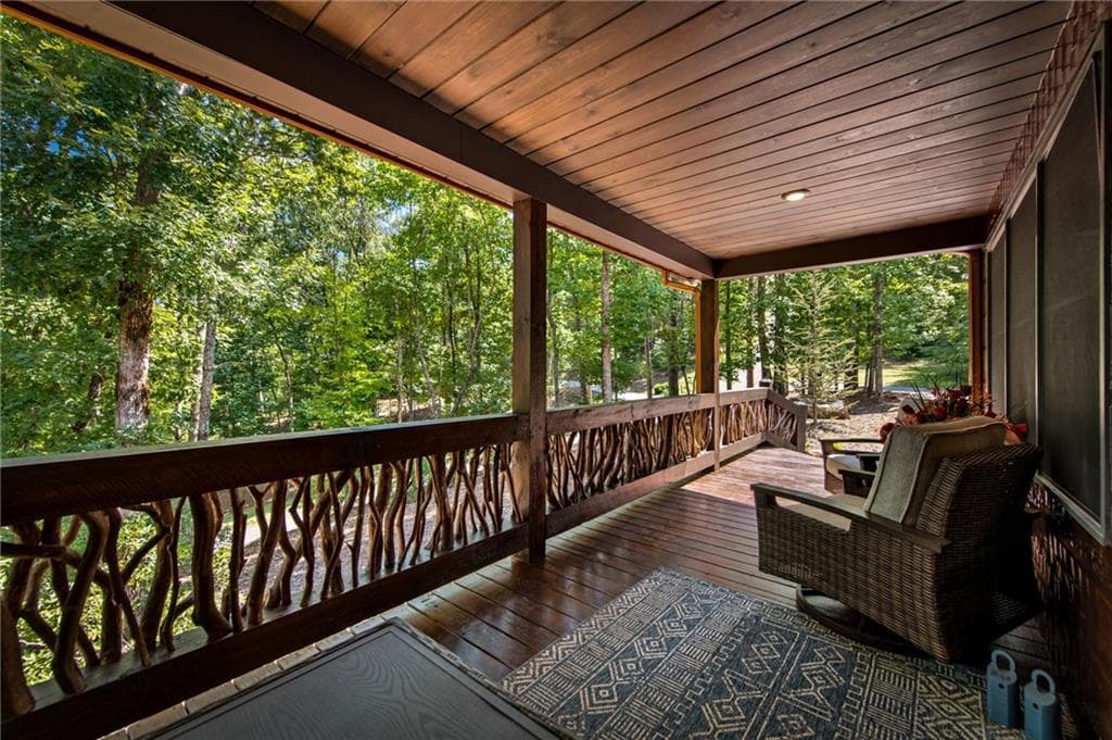 3 bedroom, 3 bathroom, 1,686 sq ft single family residence for sale at 60 Oasis Drive, Blue Ridge, GA 30513 — photo 8