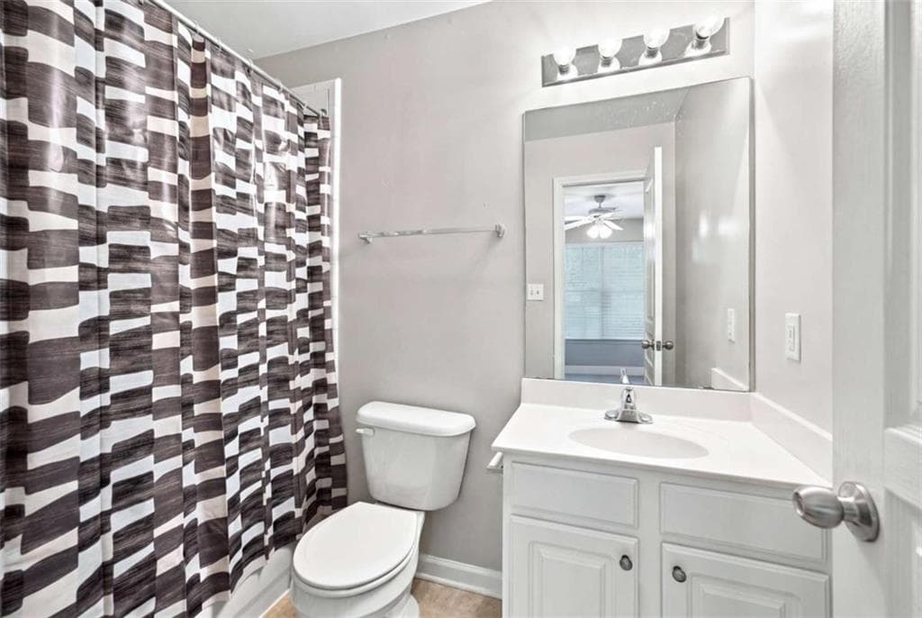 2 bedroom, 3 bathroom, 1,136 sq ft condominium for sale at 1035 Barnett Shoals Road 452, Athens, GA 30605 — photo 9