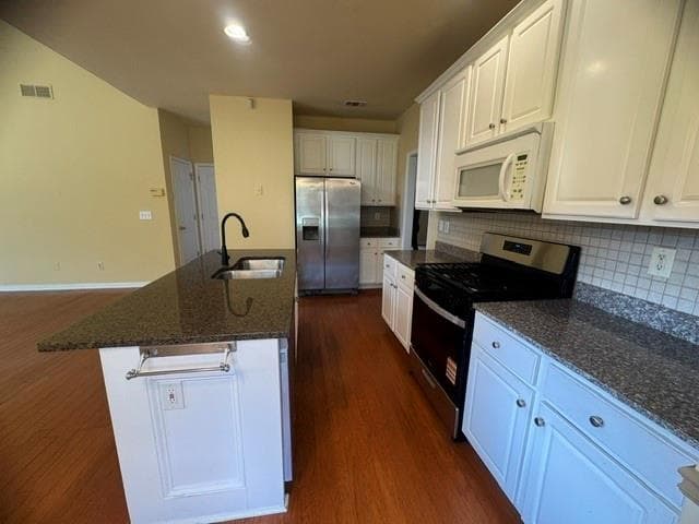 4 bedroom, 3 bathroom, 2,139 sq ft single family residence for rent at 11385 Findley Chase Court, Johns Creek, GA 30097 for $2,900 a month — photo 7