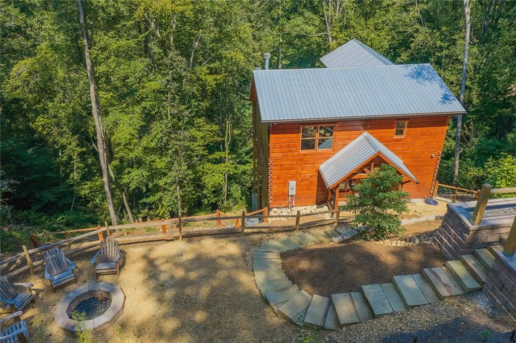 2 bedroom, 2 bathroom, 1,308 sq ft single family residence for sale at 138 Rhondas Way, Ellijay, GA 30540 — photo 2
