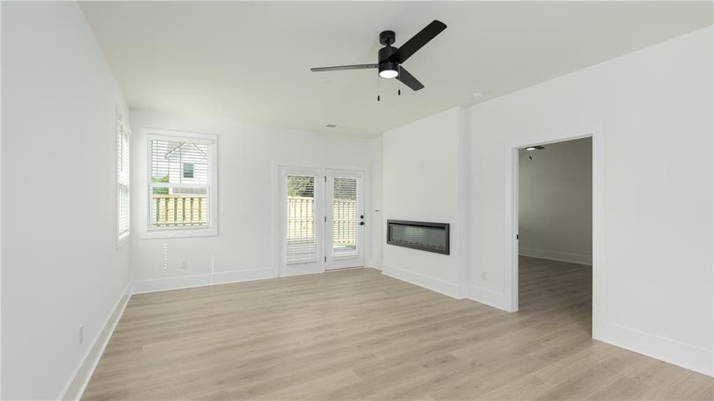 4 bedroom, 3 bathroom, 2,574 sq ft single family residence for sale at 1494 Longwing Lane, Marietta, GA 30066 — photo 4