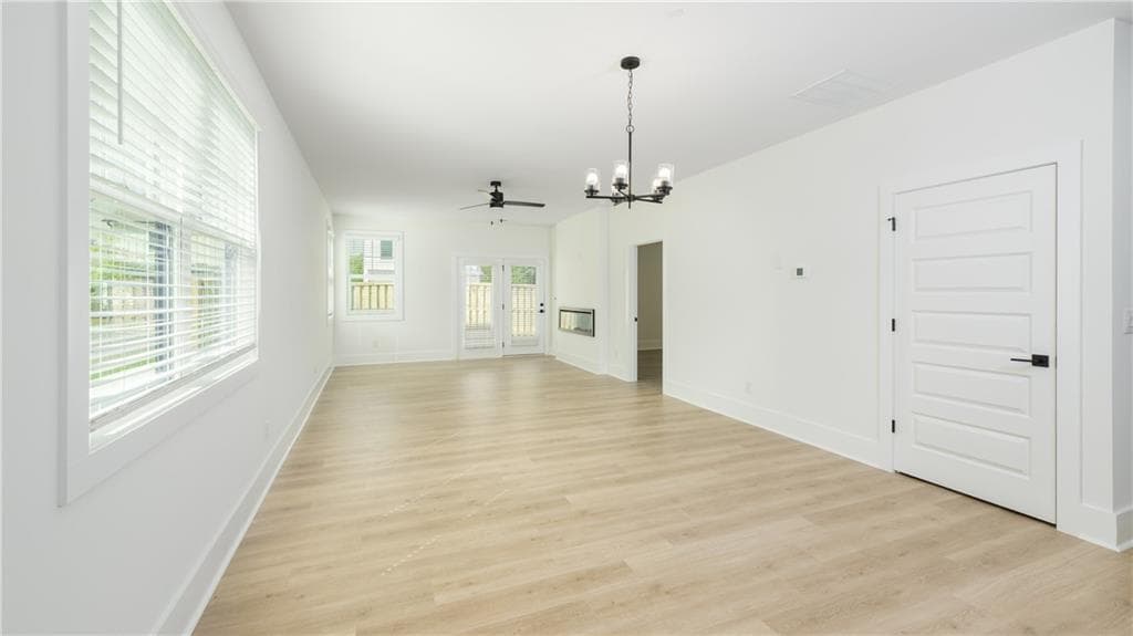 4 bedroom, 3 bathroom, 2,574 sq ft single family residence for sale at 1494 Longwing Lane, Marietta, GA 30066 — photo 5