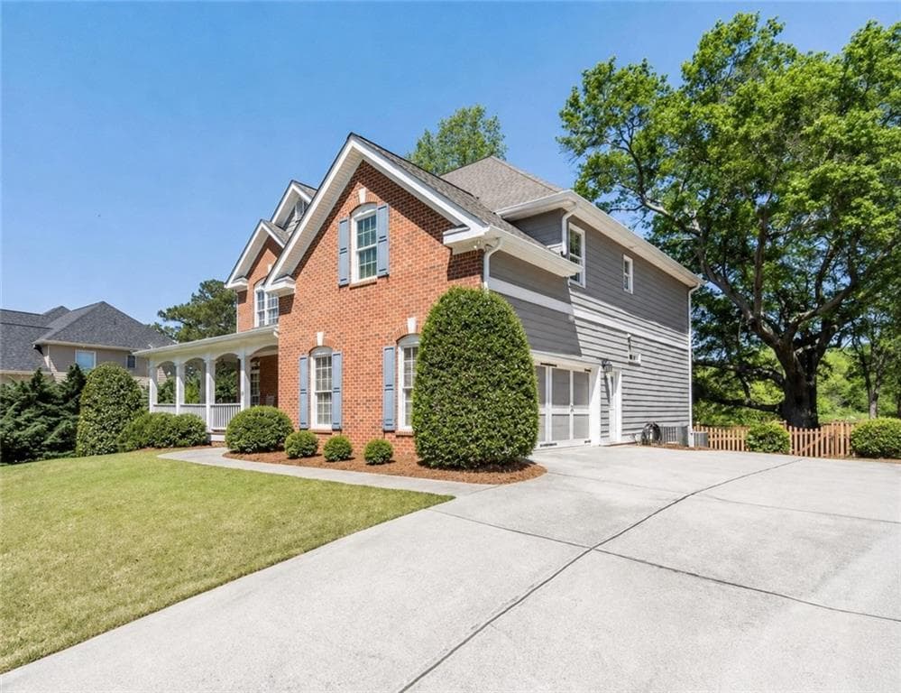 6 bedroom, 5 bathroom, 4,382 sq ft single family residence for sale at 3020 Addie Pond Way, Marietta, GA 30064 — photo 2