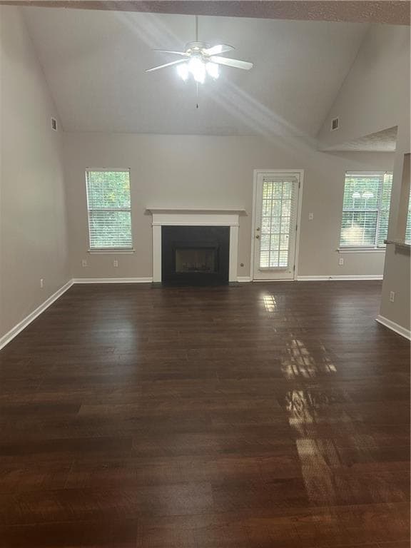 4 bedroom, 2 bathroom, 1,785 sq ft single family residence for sale at 2967 Hampton Club Way, Lithonia, GA 30038 — photo 3