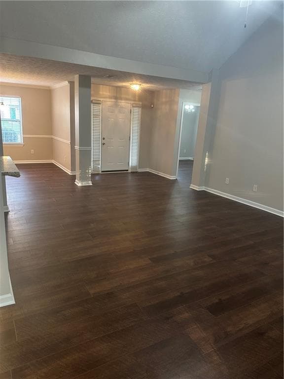 4 bedroom, 2 bathroom, 1,785 sq ft single family residence for sale at 2967 Hampton Club Way, Lithonia, GA 30038 — photo 2