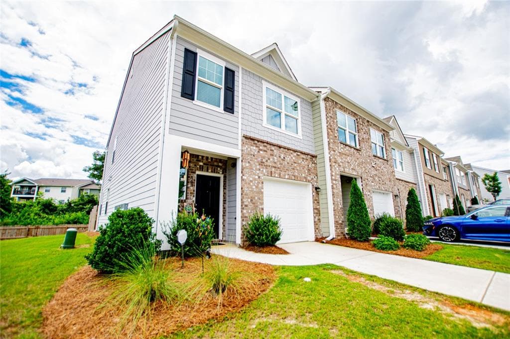 3 bedroom, 3 bathroom, 1,672 sq ft townhouse for sale at 563 Magnolia Circle, Palmetto, GA 30268 — photo 5