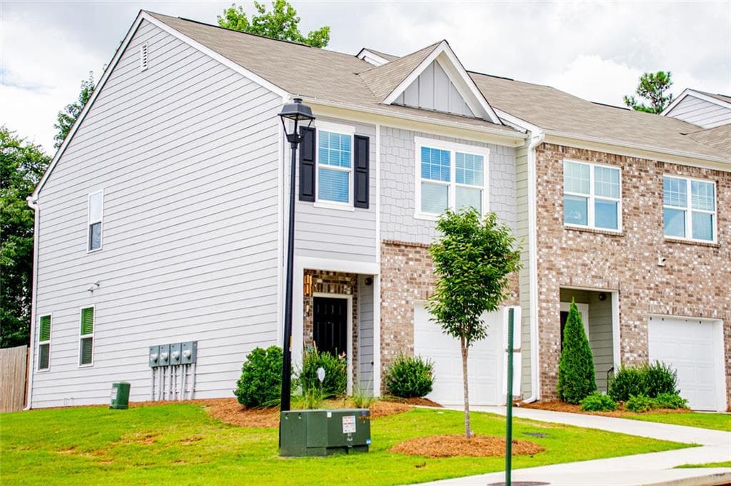 3 bedroom, 3 bathroom, 1,672 sq ft townhouse for sale at 563 Magnolia Circle, Palmetto, GA 30268 — photo 7