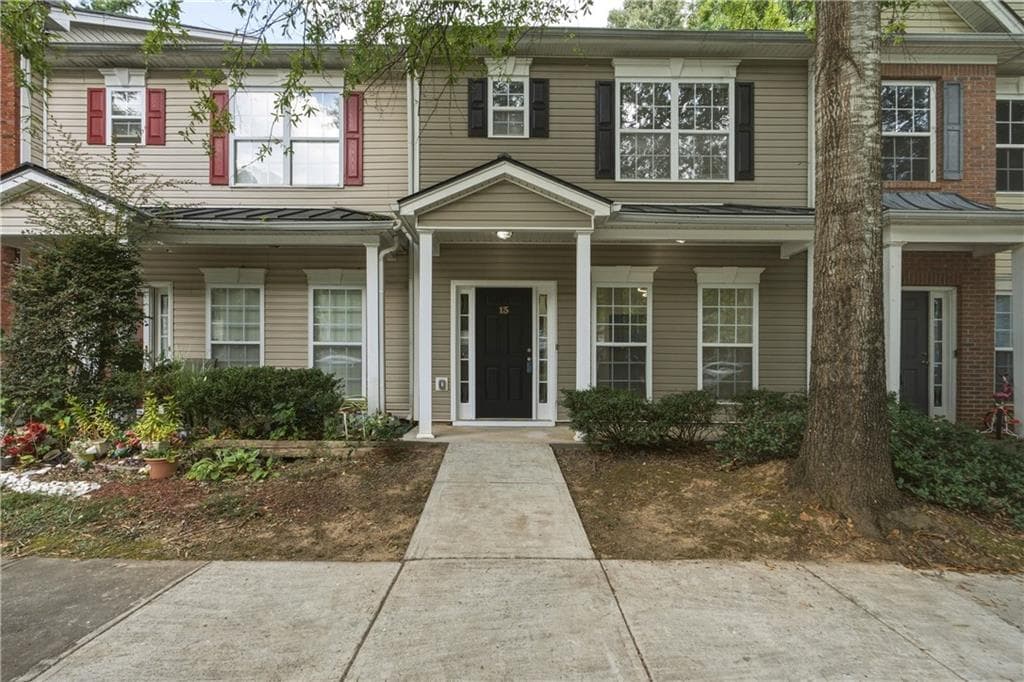 3 bedroom, 3 bathroom, 1,580 sq ft townhouse for sale at 20 Pine Canyon Drive 13, Atlanta, GA 30331 — photo 2