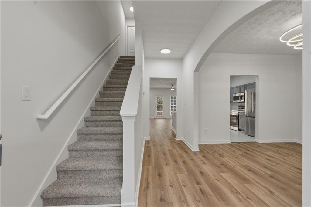 3 bedroom, 3 bathroom, 1,580 sq ft townhouse for sale at 20 Pine Canyon Drive 13, Atlanta, GA 30331 — photo 3