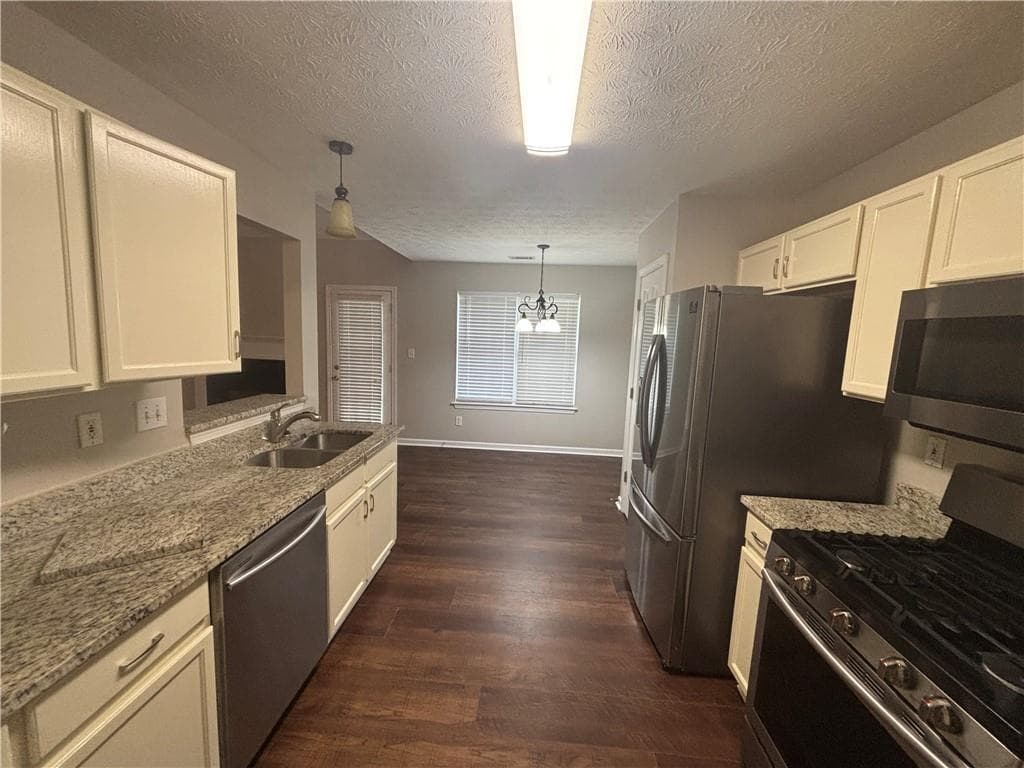 4 bedroom, 2 bathroom, 1,785 sq ft single family residence for sale at 2967 Hampton Club Way, Lithonia, GA 30038 — photo 5