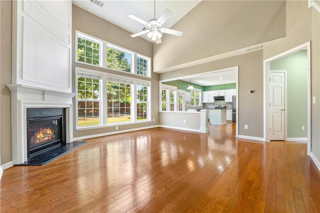 3 bedroom, 3 bathroom, 2,092 sq ft single family residence for sale at 827 Poplar Terrace, Canton, GA 30115 — photo 4