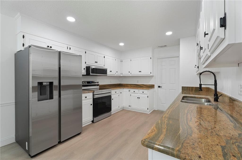 4 bedroom, 2 bathroom, 1,918 sq ft single family residence for sale at 205 Mossberg Circle, Statesboro, GA 30461 — photo 8