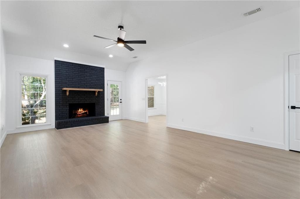 4 bedroom, 2 bathroom, 1,918 sq ft single family residence for sale at 205 Mossberg Circle, Statesboro, GA 30461 — photo 6