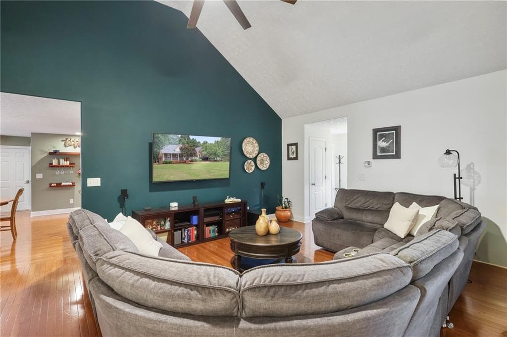 4 bedroom, 3 bathroom, 2,853 sq ft single family residence under contract at 337 Mckibben Drive, Locust Grove, GA 30248 — photo 10