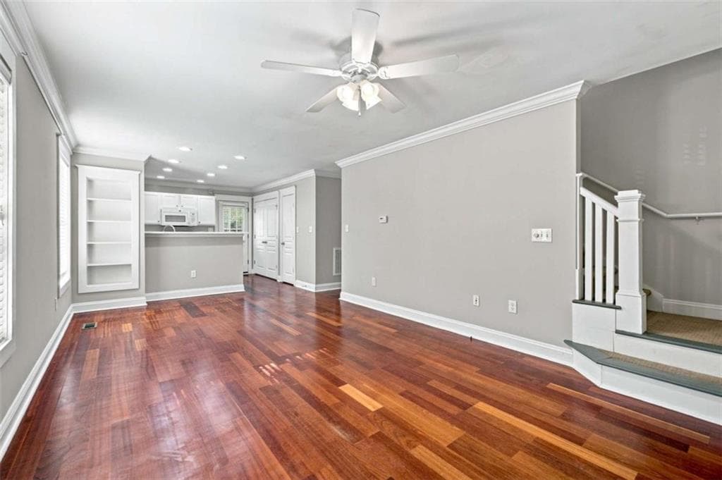 4 bedroom, 4 bathroom, 1,910 sq ft condominium under contract at 1035 Barnett Shoals Road 450, Athens, GA 30605 — photo 7