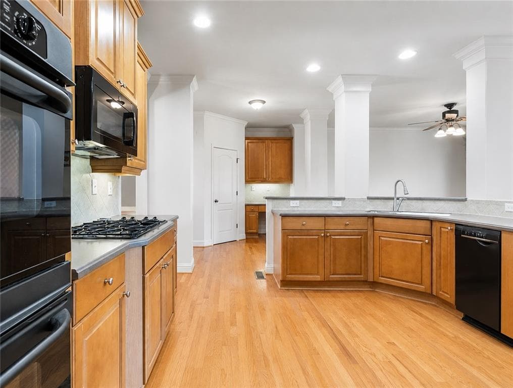 6 bedroom, 5 bathroom, 4,382 sq ft single family residence for sale at 3020 Addie Pond Way, Marietta, GA 30064 — photo 8