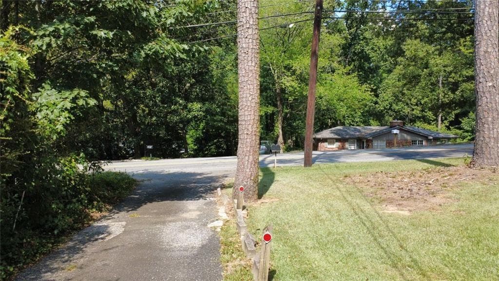 3 bedroom, 2 bathroom single family residence for sale at 1276 Woods Circle, Brookhaven, GA 30324 — photo 3