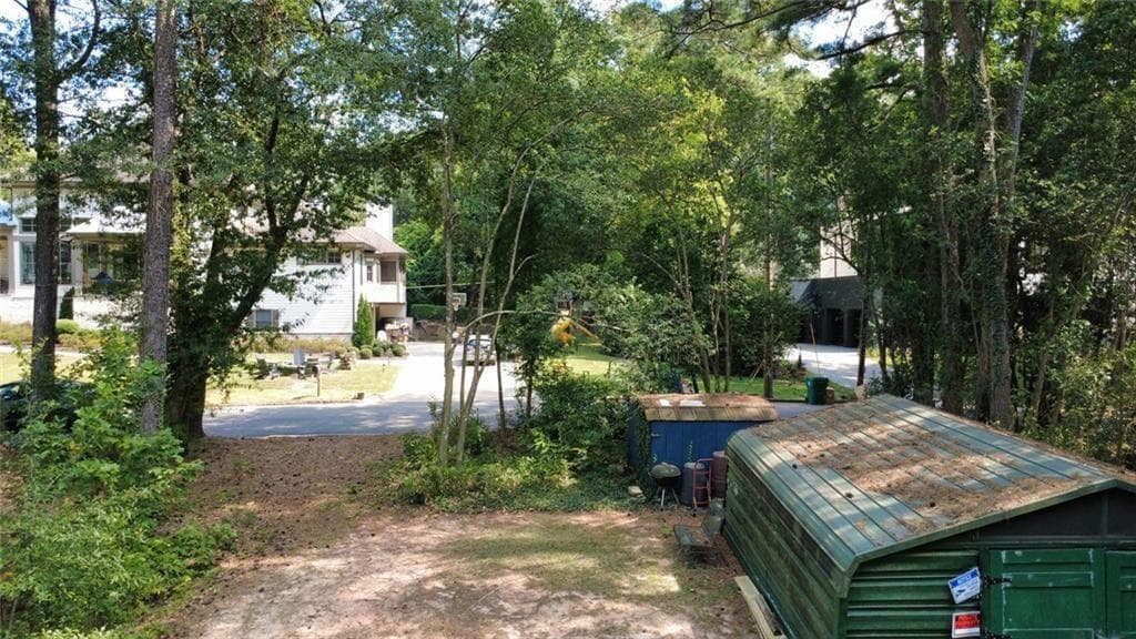 3 bedroom, 2 bathroom single family residence for sale at 1270 Woods Circle, Brookhaven, GA 30324 — photo 4