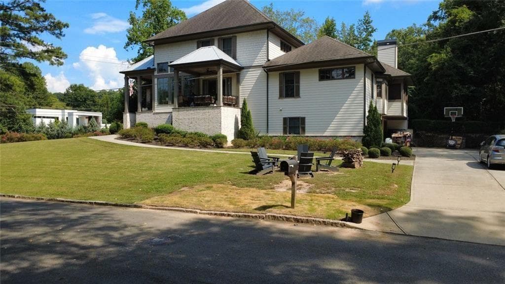 3 bedroom, 2 bathroom single family residence for sale at 1270 Woods Circle, Brookhaven, GA 30324 — photo 9