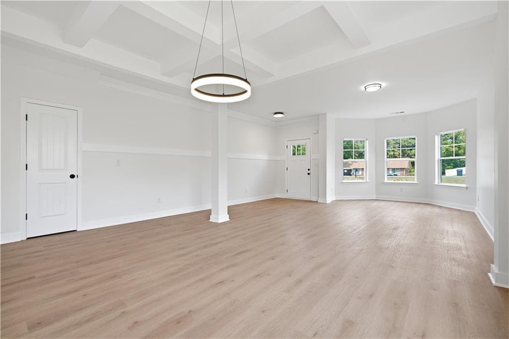 5 bedroom, 3 bathroom, 3,176 sq ft single family residence for sale at 685 S Jeff Davis Drive, Fayetteville, GA 30215 — photo 7