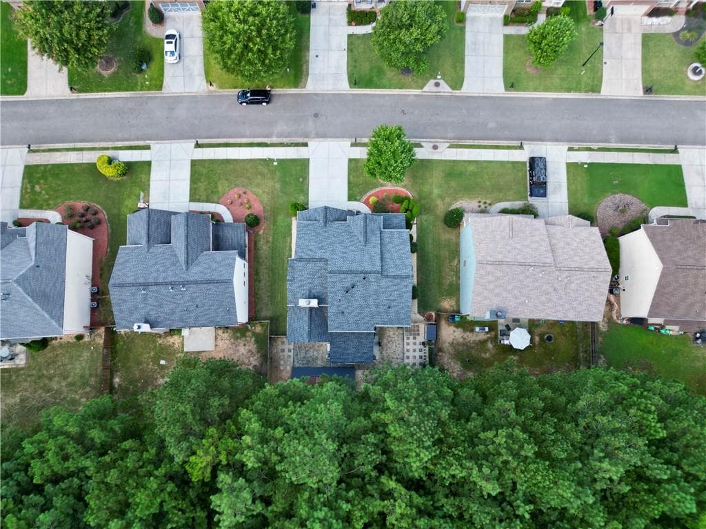 4 bedroom, 3 bathroom, 2,687 sq ft single family residence for sale at 2715 Lansing Lane, Cumming, GA 30041 — photo 7