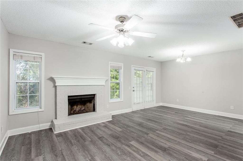 3 bedroom, 3 bathroom, 1,538 sq ft townhouse for sale at 3170 Glenloch Place, Lawrenceville, GA 30044 — photo 4