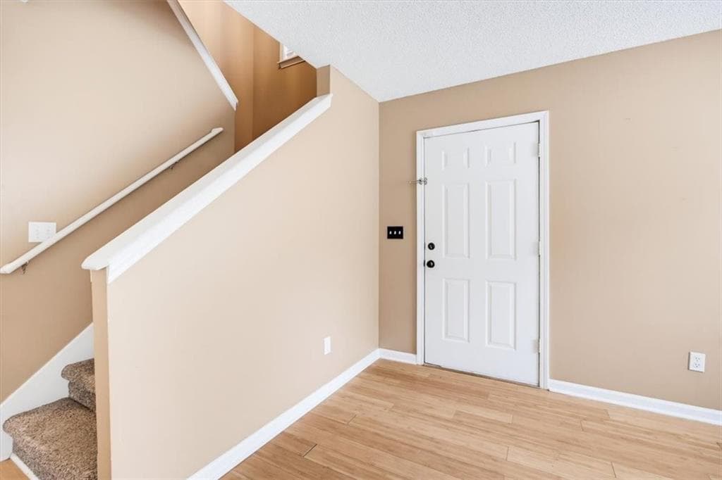 3 bedroom, 3 bathroom, 1,305 sq ft single family residence for sale at 415 Willow Lane, Temple, GA 30179 — photo 4