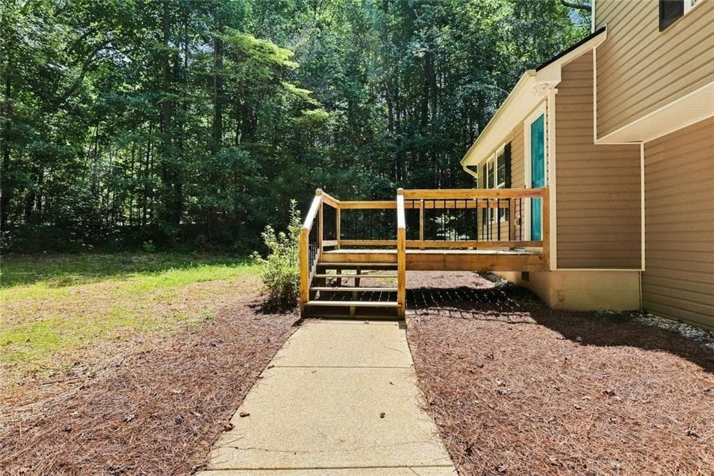 3 bedroom, 2 bathroom, 1,104 sq ft single family residence for sale at 112 Headland Court, Rockmart, GA 30153 — photo 4