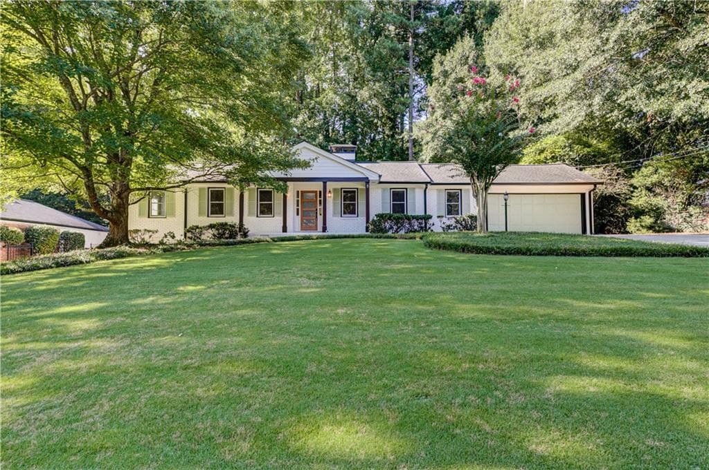 3 bedroom, 2 bathroom, 2,466 sq ft single family residence for rent at 1837 Chancery Lane, Atlanta, GA 30341 for $3,899 a month — photo 2