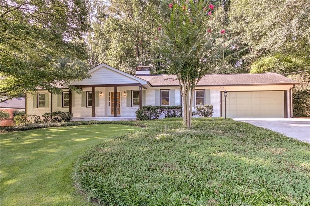3 bedroom, 2 bathroom, 2,466 sq ft single family residence for rent at 1837 Chancery Lane, Atlanta, GA 30341 for $3,899 a month — photo 4