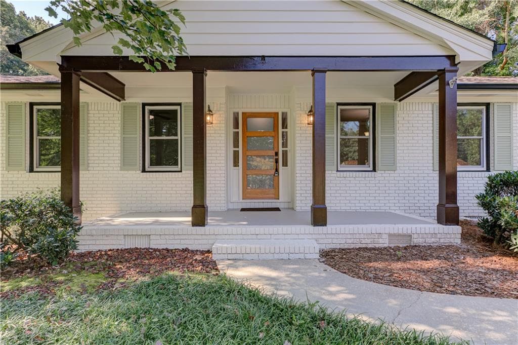 3 bedroom, 2 bathroom, 2,466 sq ft single family residence for rent at 1837 Chancery Lane, Atlanta, GA 30341 for $3,899 a month — photo 6