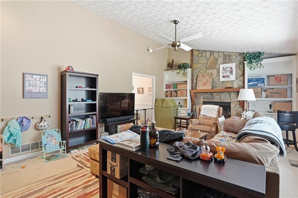 4 bedroom, 3 bathroom, 2,380 sq ft single family residence for sale at 5045 Ravenwood Drive, Marietta, GA 30066 — photo 8