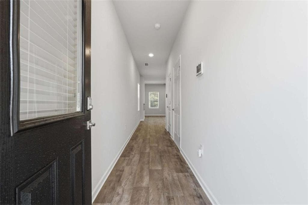 4 bedroom, 3 bathroom, 1,827 sq ft townhouse for sale at 3648 PARKWAY JAMES Drive, Snellville, GA 30039 — photo 3