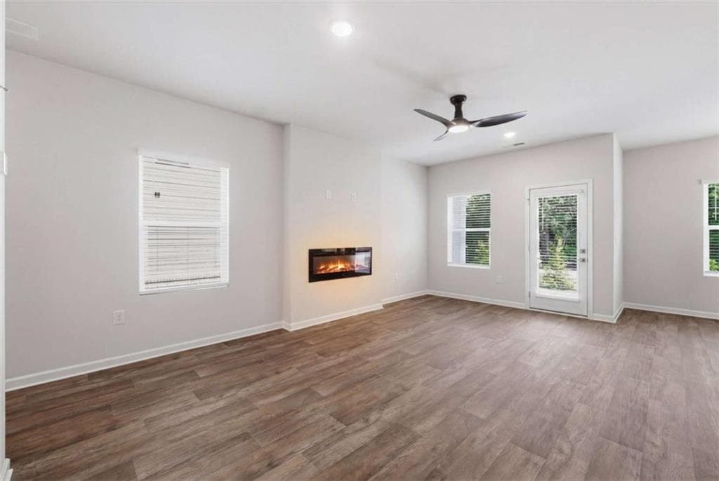4 bedroom, 3 bathroom, 1,827 sq ft townhouse for sale at 3648 PARKWAY JAMES Drive, Snellville, GA 30039 — photo 6