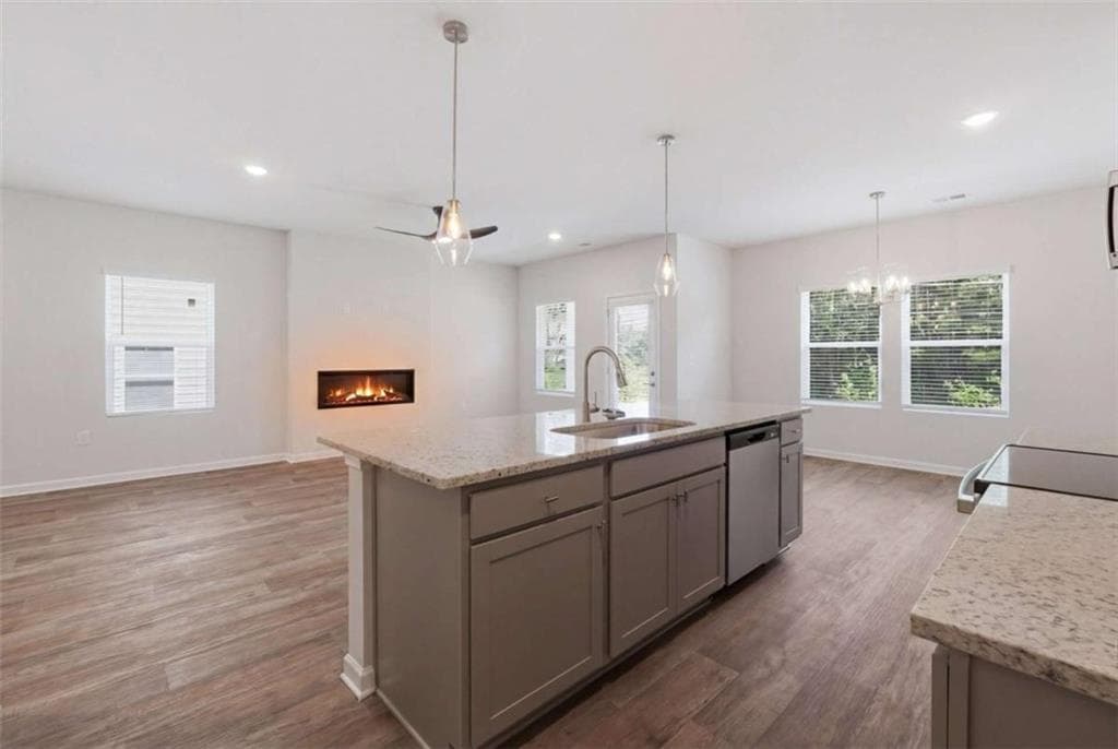 4 bedroom, 3 bathroom, 1,827 sq ft townhouse for sale at 3648 PARKWAY JAMES Drive, Snellville, GA 30039 — photo 10