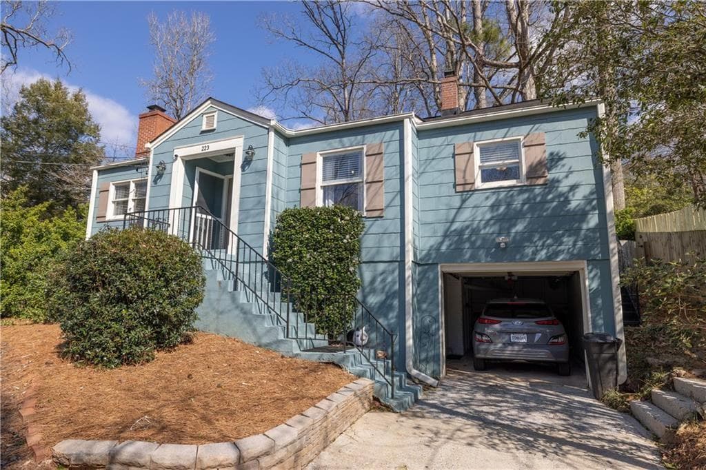 2 bedroom, 2 bathroom, 1,198 sq ft single family residence for rent at 223 Kathryn Avenue, Decatur, GA 30030 for $2,850 a month — photo 2