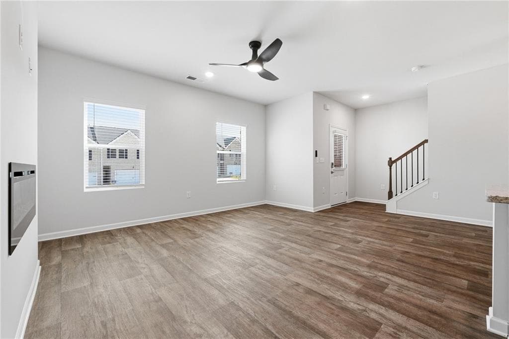 3 bedroom, 3 bathroom, 1,805 sq ft townhouse under contract at 3641 PARKWAY JAMES Drive, Snellville, GA 30039 — photo 9