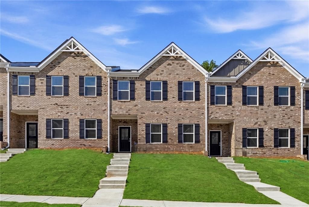 3 bedroom, 3 bathroom, 1,805 sq ft townhouse for sale at 3639 PARKWAY JAMES Drive, Snellville, GA 30039 — photo 2