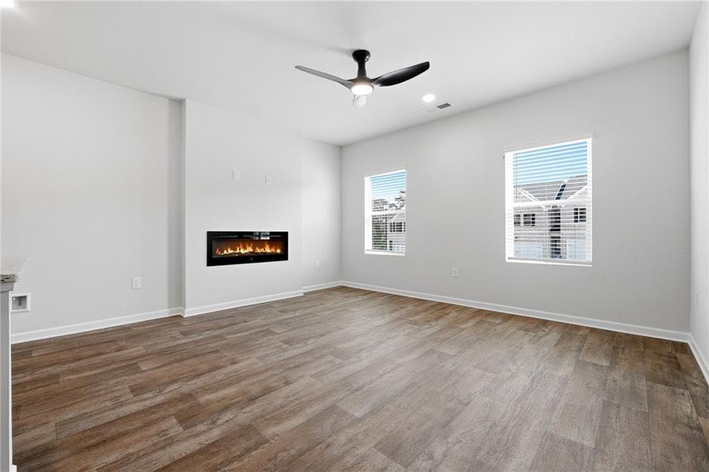 3 bedroom, 3 bathroom, 1,805 sq ft townhouse for sale at 3639 PARKWAY JAMES Drive, Snellville, GA 30039 — photo 6