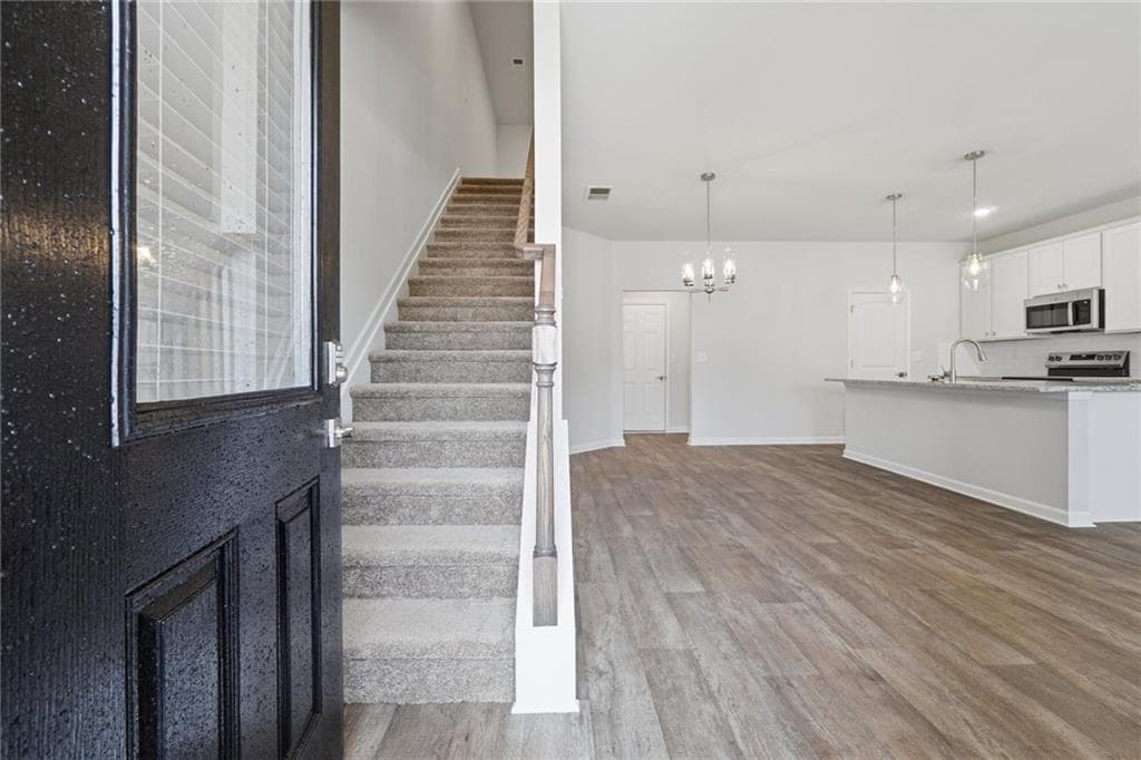 3 bedroom, 3 bathroom, 1,805 sq ft townhouse for sale at 3637 PARKWAY JAMES Drive, Snellville, GA 30039 — photo 3