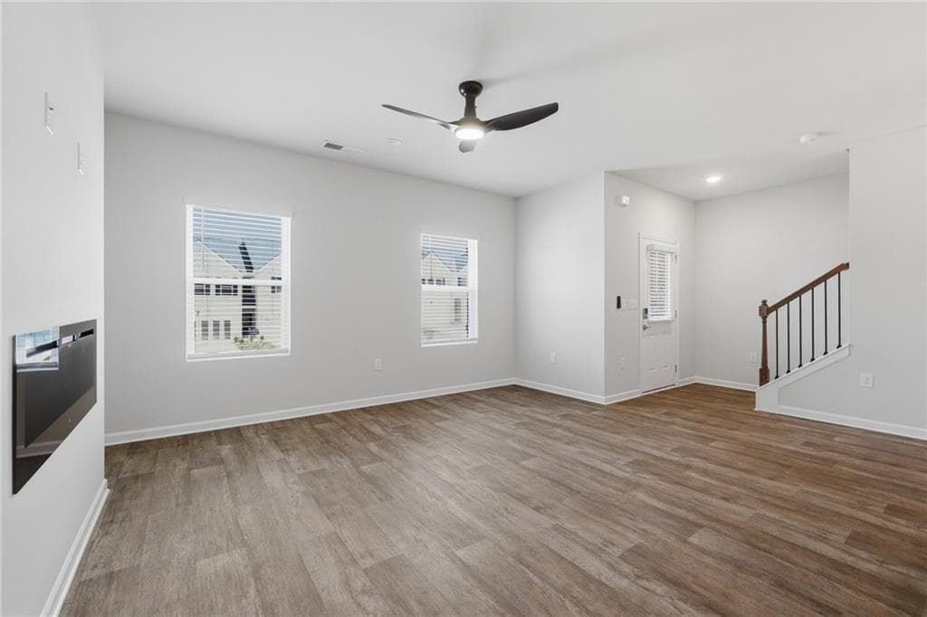 3 bedroom, 3 bathroom, 1,805 sq ft townhouse for sale at 3637 PARKWAY JAMES Drive, Snellville, GA 30039 — photo 8
