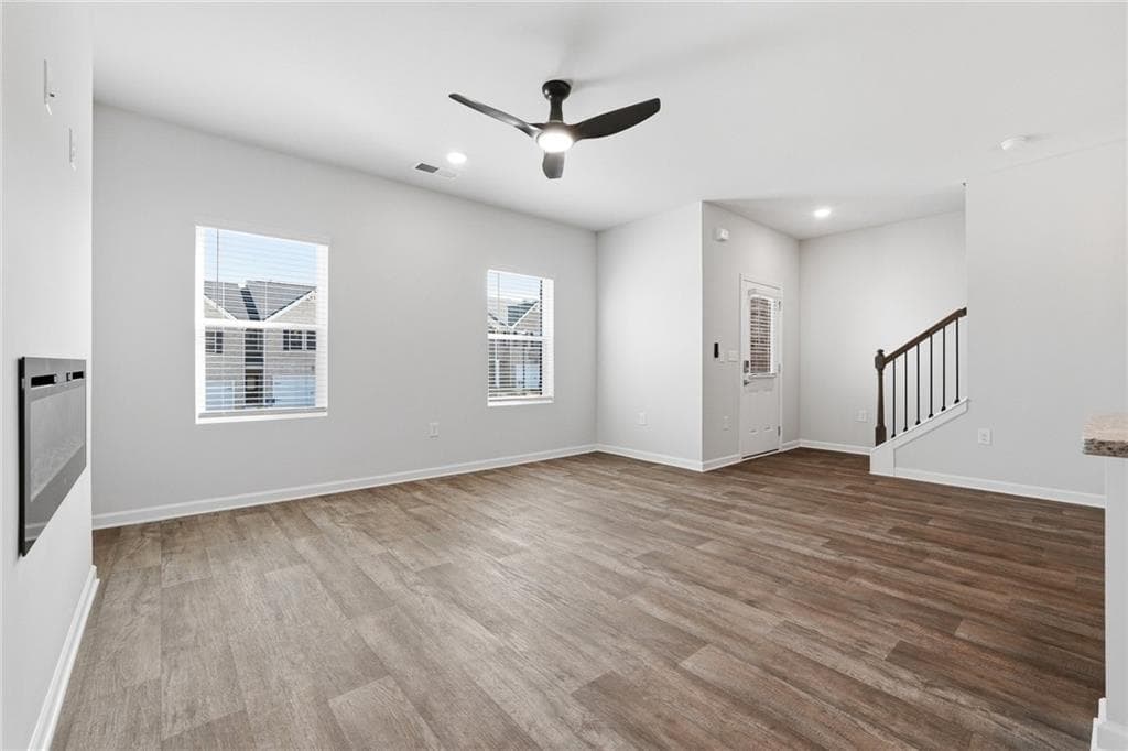 3 bedroom, 3 bathroom, 1,805 sq ft townhouse for sale at 3637 PARKWAY JAMES Drive, Snellville, GA 30039 — photo 10