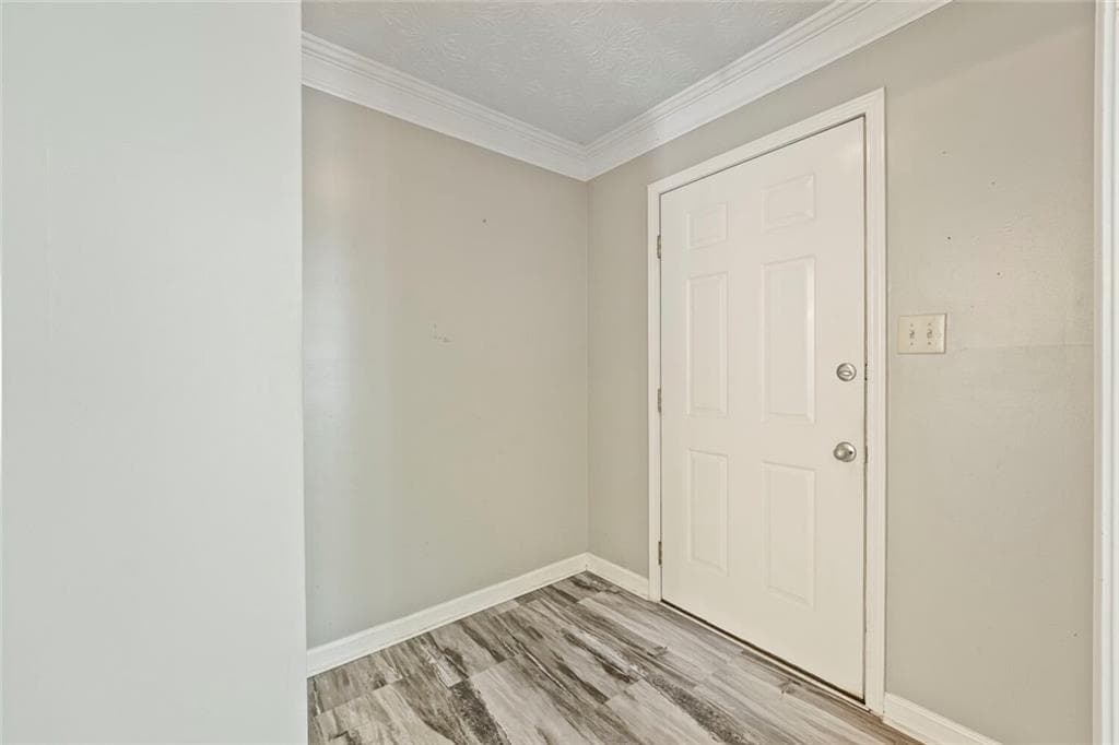 3 bedroom, 2 bathroom, 1,998 sq ft single family residence for rent at 1456 Scholar Drive, Lawrenceville, GA 30044 for $2,499 a month — photo 4