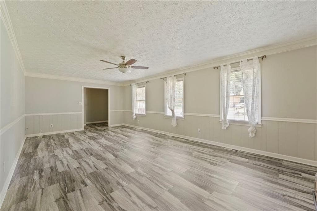 3 bedroom, 2 bathroom, 1,998 sq ft single family residence for rent at 1456 Scholar Drive, Lawrenceville, GA 30044 for $2,499 a month — photo 6